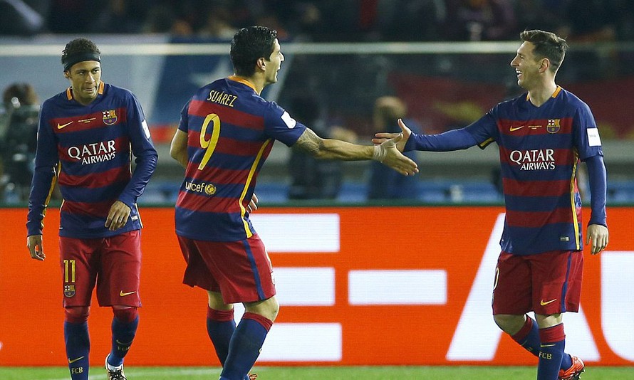 Bộ ba Messi, Suarez, Neymar lập công lớn trong chiến thắng của Barca ở trận chung kết FIFA Club World Cup.