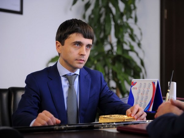 Phó Thủ tướng của chính quyền Crimea Ruslan Balbek. (Nguồn: voicesevas.ru)