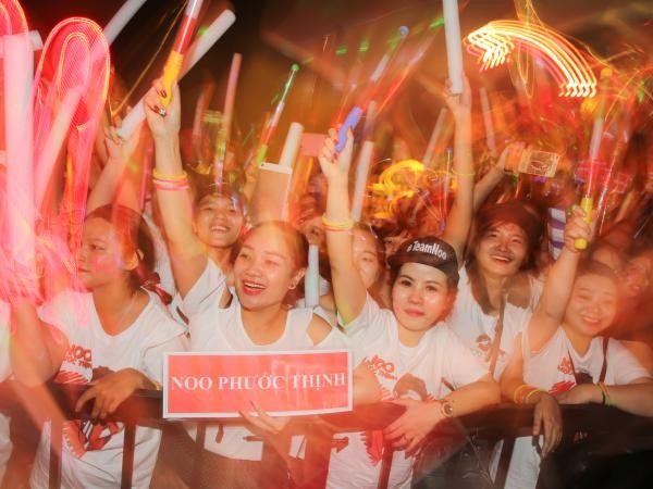 Noo Phước Thịnh Live Concert: Một đêm nhạc ngập tràn cảm xúc!