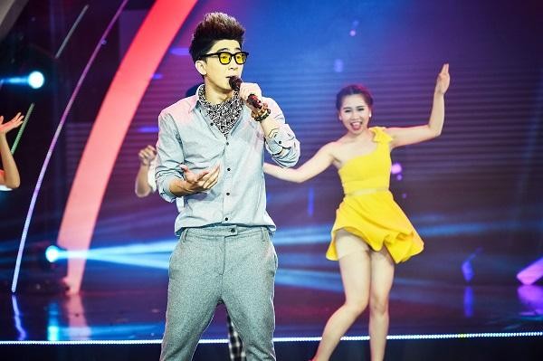 Hoàng tử nhạc pop Chi Dân gây ấn tượng trong đêm nhạc Trần Thiện Thanh