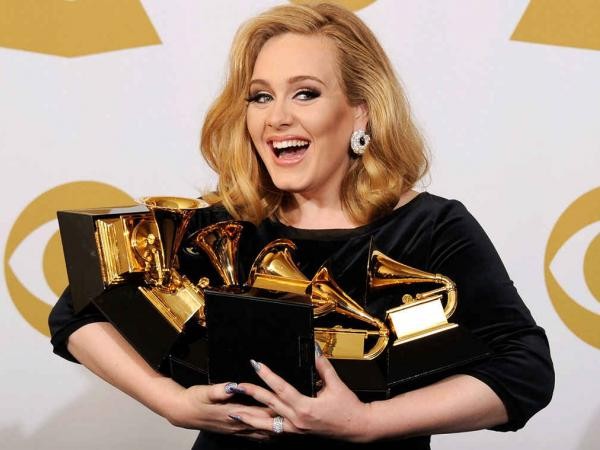 Đáng chú ý nhất Grammy 2017 - Adele "đại chiến" Beyoncé