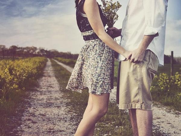 Giải mã "dating": Điểm hẹn hò đầu tiên bật mí điều gì? 