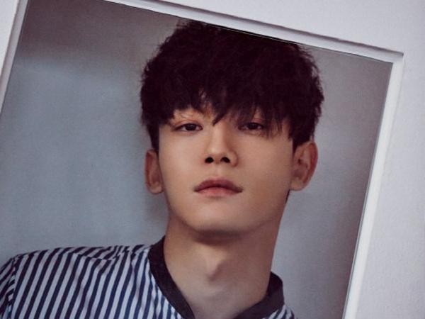 Chen (EXO) đẹp-nghẹt-thở trên bìa tạp chí, hé lộ về hoạt động cá nhân 