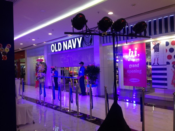 Sau H&M, đến lượt Old Navy ra mắt tín đồ thời trang Việt Nam