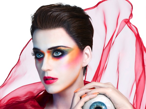Nàng "tắc kè hoa" Katy Perry trở lại ngoạn mục với album "Witness" 