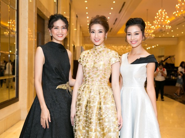 Top 3 Hoa Hậu Việt Nam lộng lẫy trên thảm đỏ “Asian Kids Fashion Show 2017”