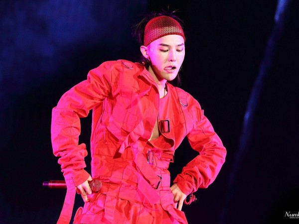 Album "Kwon Ji Yong" của G-Dragon thắng lớn tại Trung Quốc và đang gặp rắc rối tại Hàn Quốc