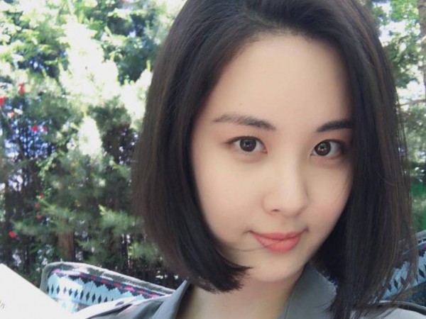 Lần đầu tiên trong lịch sử SNSD, em út Seohyun đã cắt tóc ngắn thật rồi!