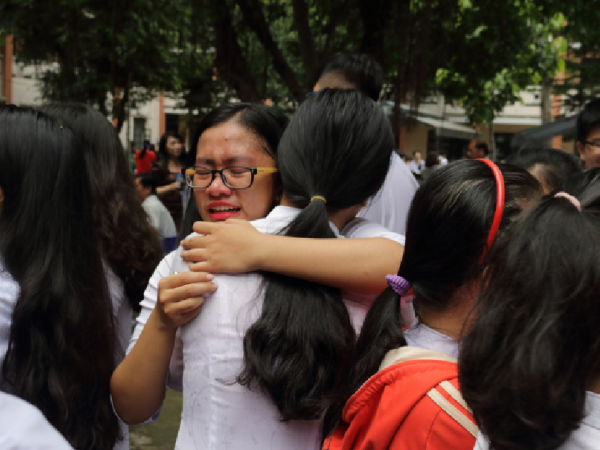 Lén quay giọng thầy cô - món quà bất ngờ teen Nguyễn Hữu Huân (TP.HCM) dành cho tuổi thanh xuân