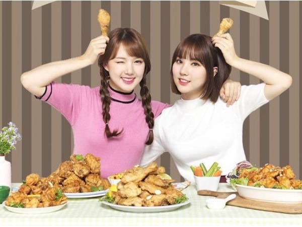 Mỗi lần muốn ăn gà rán ở Hàn Quốc, fan K-Pop lại phải băn khoăn lựa chọn đau cả đầu
