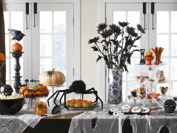 Với những mẹo trang trí này, ngôi nhà của bạn sẽ trở nên rất "kinh dị" vào dịp Halloween!