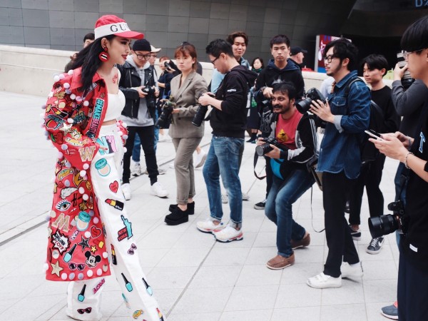 Dù tự nhận chưa chuẩn bị chu đáo, nhưng Châu Bùi vẫn “chất phát ngất” tại Seoul Fashion Week