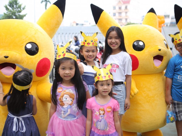 "Binh đoàn" Pikachu nhảy vũ điệu cực dễ thương, gây sốt cộng đồng Pokémon tại Việt Nam