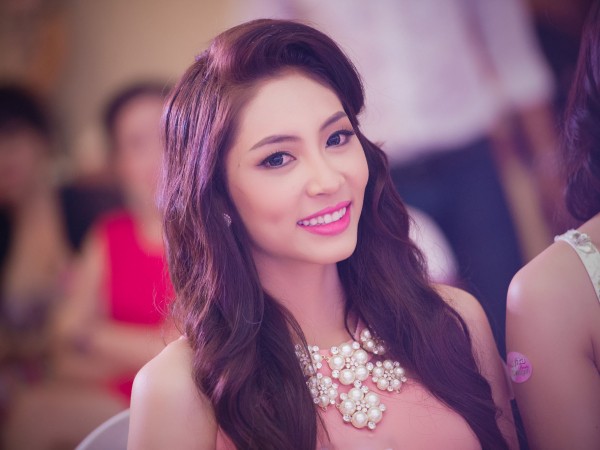 Hoa hậu Đại dương 2014 Đặng Thu Thảo xác nhận muốn trả danh hiệu