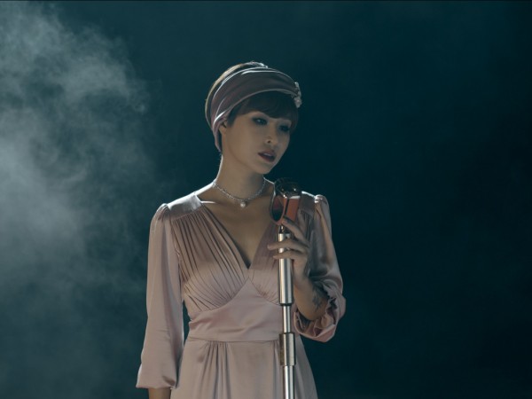 Uyên Linh nồng nàn và da diết ngày trở lại cùng MV "Bài hát của em"