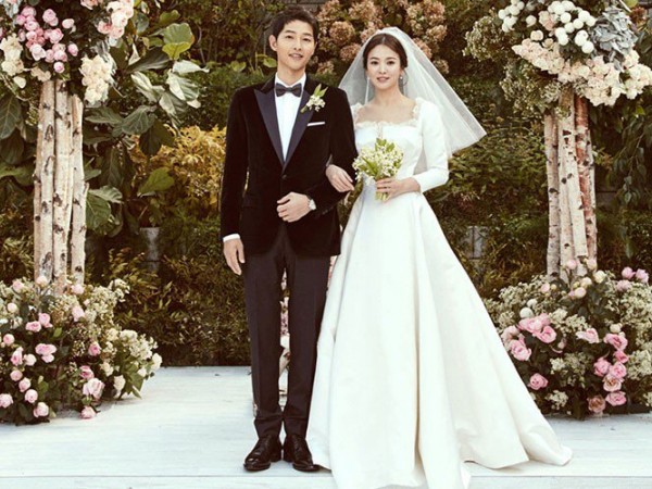 Dior hé lộ quá trình thực hiện váy cưới kỳ công cho Song Hye Kyo