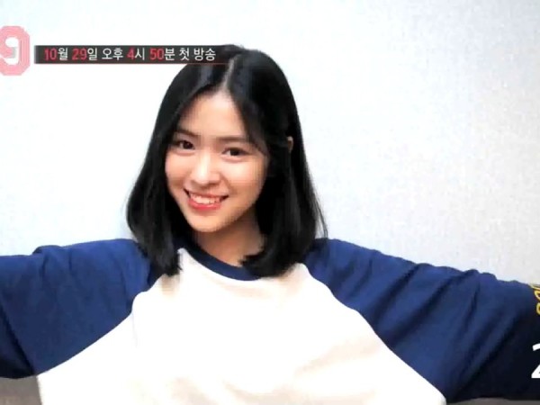Đi dự fan meeting, cô gái xinh đẹp bị JYP “bắt cóc” về làm thực tập sinh