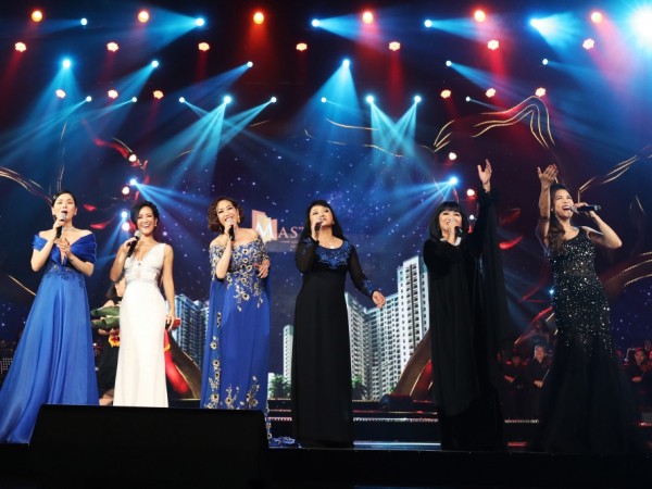 Khán giả mãn nhãn đã tai với màn kết hợp của 6 nữ danh ca đình đám của V-Pop