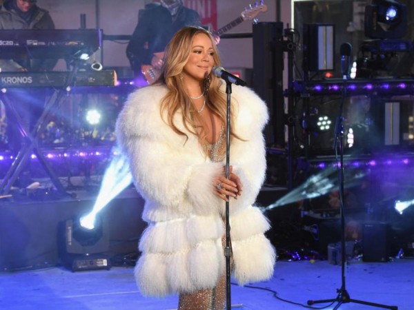 Mariah Carey hết thời? Hãy xem màn trình diễn của cô ấy tại “New Year's Rockin' Eve 2018"!