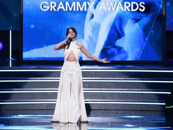 Camila Cabello tràn đầy tự hào trong bài phát biểu cảm động trên sân khấu “Grammy 2018”