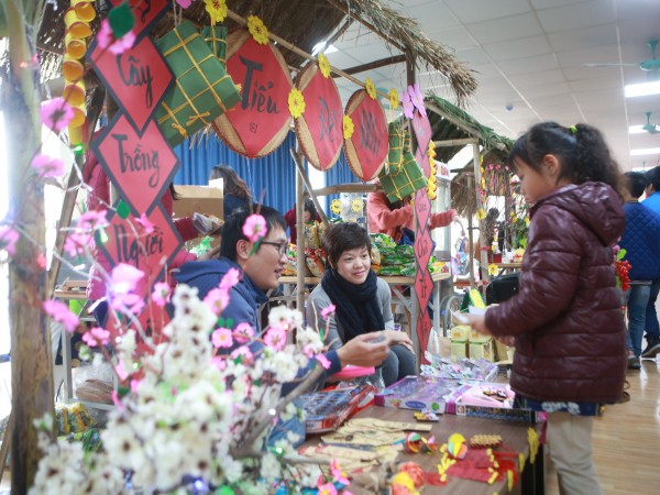 Hà Nội: Hội chợ xuân Mậu Tuất vừa truyền thống vừa hiện đại của trường Everest