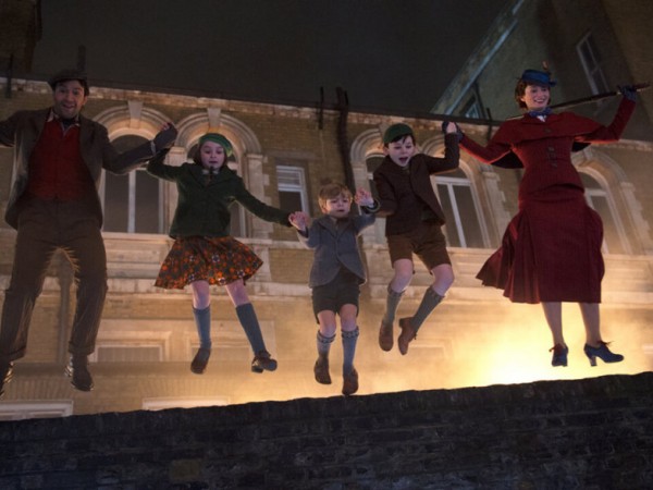 Vừa thắng lớn tại Oscar, hãng Disney tung teaser trailer đầu tiên của “con át chủ bài” "Mary Poppins Returns"