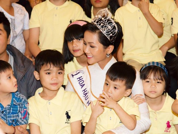 Hoa hậu H'Hen Niê: "Chẳng ai ước mơ, cố gắng mà mãi thất bại" 