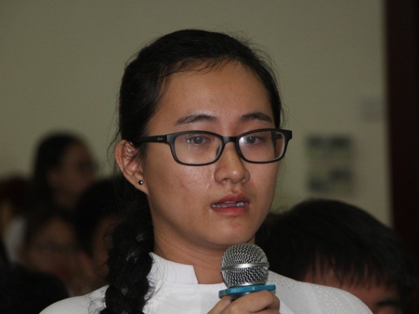 Phạm Song Toàn được trường mới trao học bổng toàn phần vì sự chính trực và lòng dũng cảm