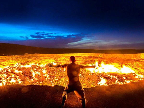 “Cổng địa ngục” bốc cháy ngùn ngụt suốt nửa thế kỷ