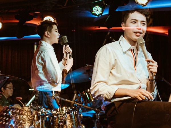 Trịnh Thăng Bình "mash-up" 4 hit lớn nhất sự nghiệp để tặng fan trong show kỷ niệm tuổi 30