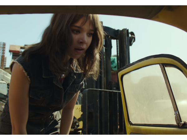"Bumblebee" tung trailer đầu tiên, trở lại màn ảnh rộng vào dịp cuối năm 2018