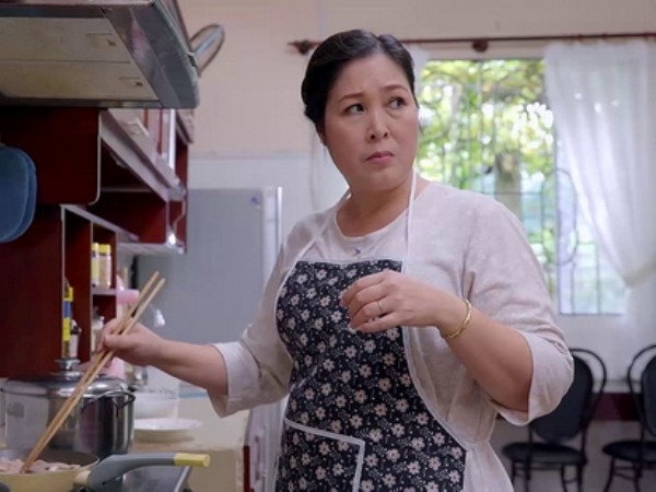Khán giả phẫn nộ với bà mẹ vợ quái ác trong phim "Gạo nếp gạo tẻ"