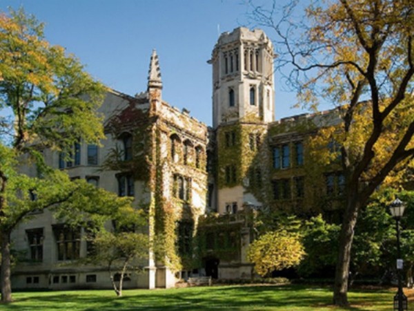 Đại học Mỹ bỏ yêu cầu điểm SAT, ACT trong tuyển sinh