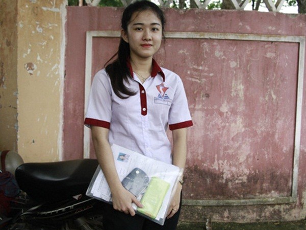 Nữ sinh bị cưa chân với ước mơ vào trường ĐH Luật TP.HCM