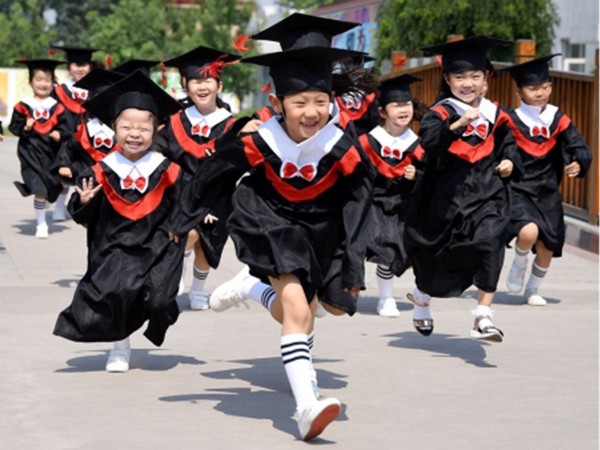 Sự thật về mức học phí của hội "Rich kids" nhí Trung Quốc