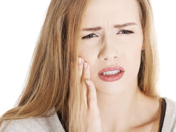 Vài cách nhỏ giúp bạn giải quyết cơn đau răng ngay tại nhà