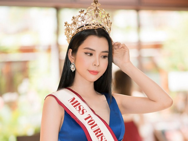 Á khôi Huỳnh Vy dự thi "Miss Tourism Queen Worldwide 2018"
