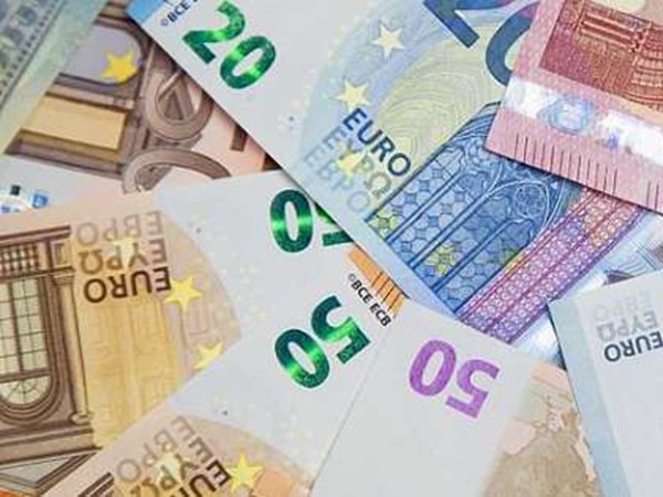 Chuyện lạ ở Ý: Giám đốc ngân hàng 7 năm liền trộm của người giàu chia cho người nghèo