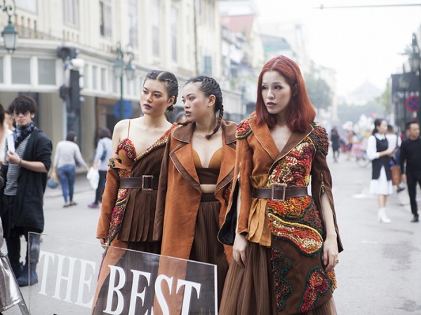 Khởi động The Best Street Style Thu Đông 2018: Tín đồ thời trang Hà Thành "tung hoành" đọ độ "chất"