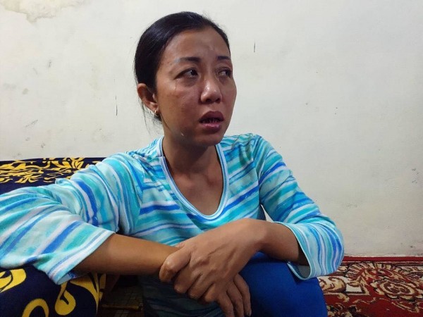 Người mẹ khóc cạn nước mắt nhớ lại đêm đứa con gái bỏ nhà đi sau trận đòn 14 năm trước