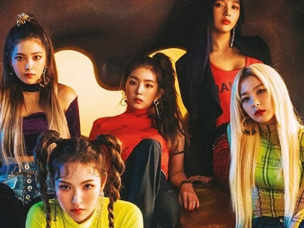 Red Velvet xác nhận comeback với mini album "siêu xịn", "siêu ngầu" 