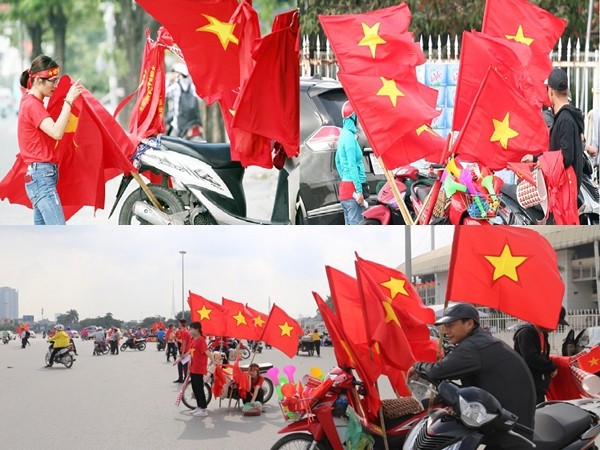 Trước giờ bóng lăn, người hâm mộ Việt Nam rục rịch cờ đỏ "tiếp sức" các cầu thủ