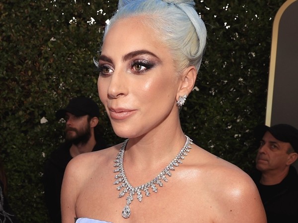 Dư âm “Quả Cầu Vàng 2019”: Giá trị bộ trang sức của Lady Gaga “gây choáng”