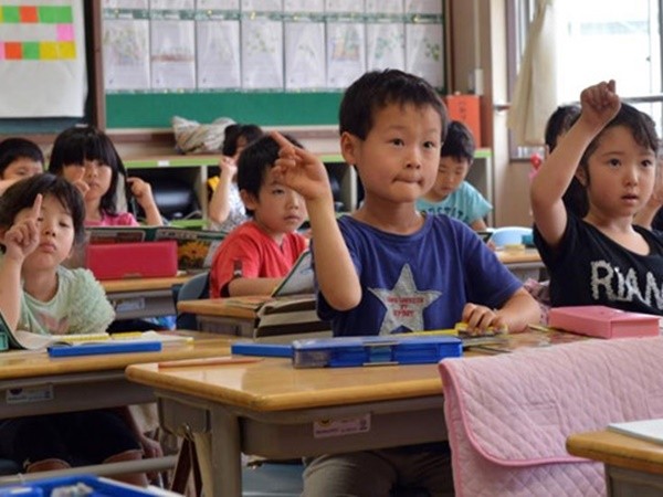 Nhật Bản lập tức đóng cửa các trường có học sinh ngộ độc thực phẩm