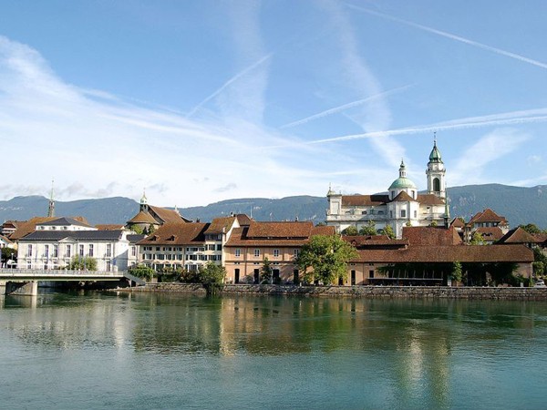 Solothurn - Thị trấn nhỏ ở Thụy Sĩ bị ám ảnh bởi số 11