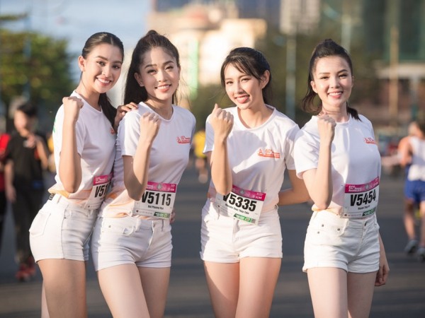 Hoa hậu Tiểu Vy cùng dàn người đẹp khoe sắc trên đường chạy marathon