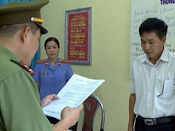 Khởi tố cựu thiếu tá công an "tích cực" hỗ trợ sửa điểm thi ở Sơn La