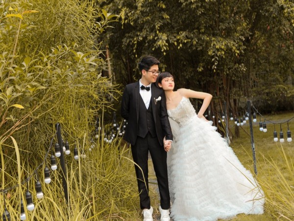 Bùi Anh Tuấn, Hiền Hồ trở thành cô dâu chú rể, cùng 100 cặp đôi tổ chức đám cưới