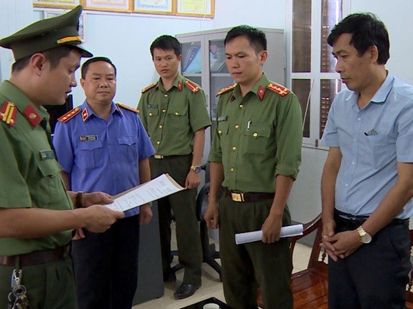 Phó giám đốc Sở GD&ĐT Sơn La khai nâng điểm theo "chỉ đạo" của sếp