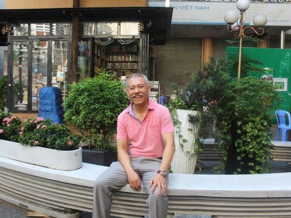 “Giáo sư quần đùi” Trương Nguyện Thành trở về Việt Nam làm Phó Hiệu trưởng ĐH Văn Lang